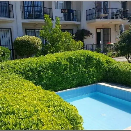 Fethiyede Havuzlu Sitede Kiralik Tatil Evi *